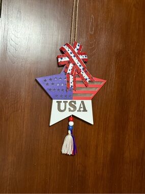 Patriotic USA Star shape Wall Hanging - integrated LED lights